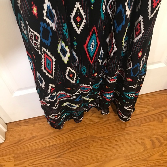 Bellino Aztec Print Maxi Dress - Picture 5 of 9